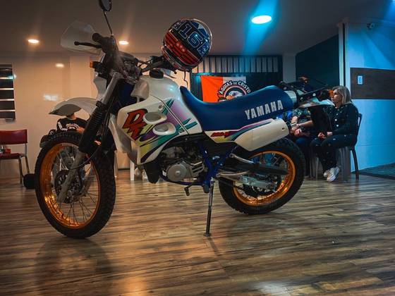YAMAHA DT 200 
